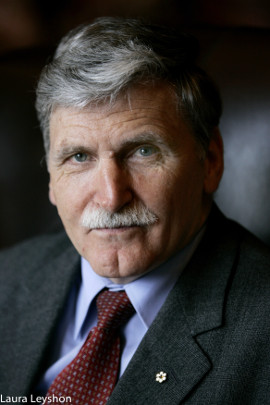 Romeo Dallaire Coming to Meaford