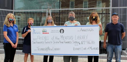 Rotary Club Makes Generous Contribution to New Library