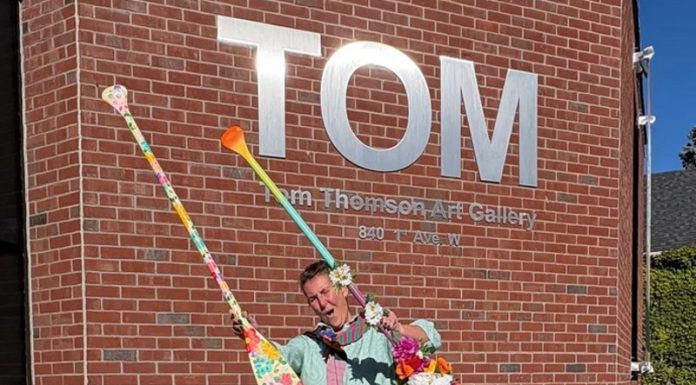 Paddles Up! 2025 Paddle Art & Canoe Mural Auction Makes Waves This November