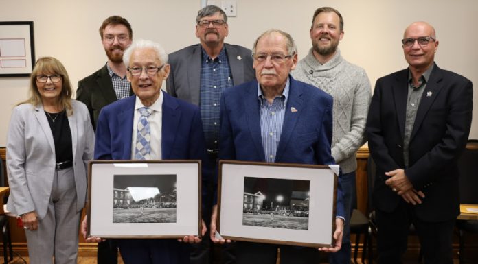 Municipality Recognizes Mayor Ross Kentner and Councillor Harley Greenfield for Their Years of Service